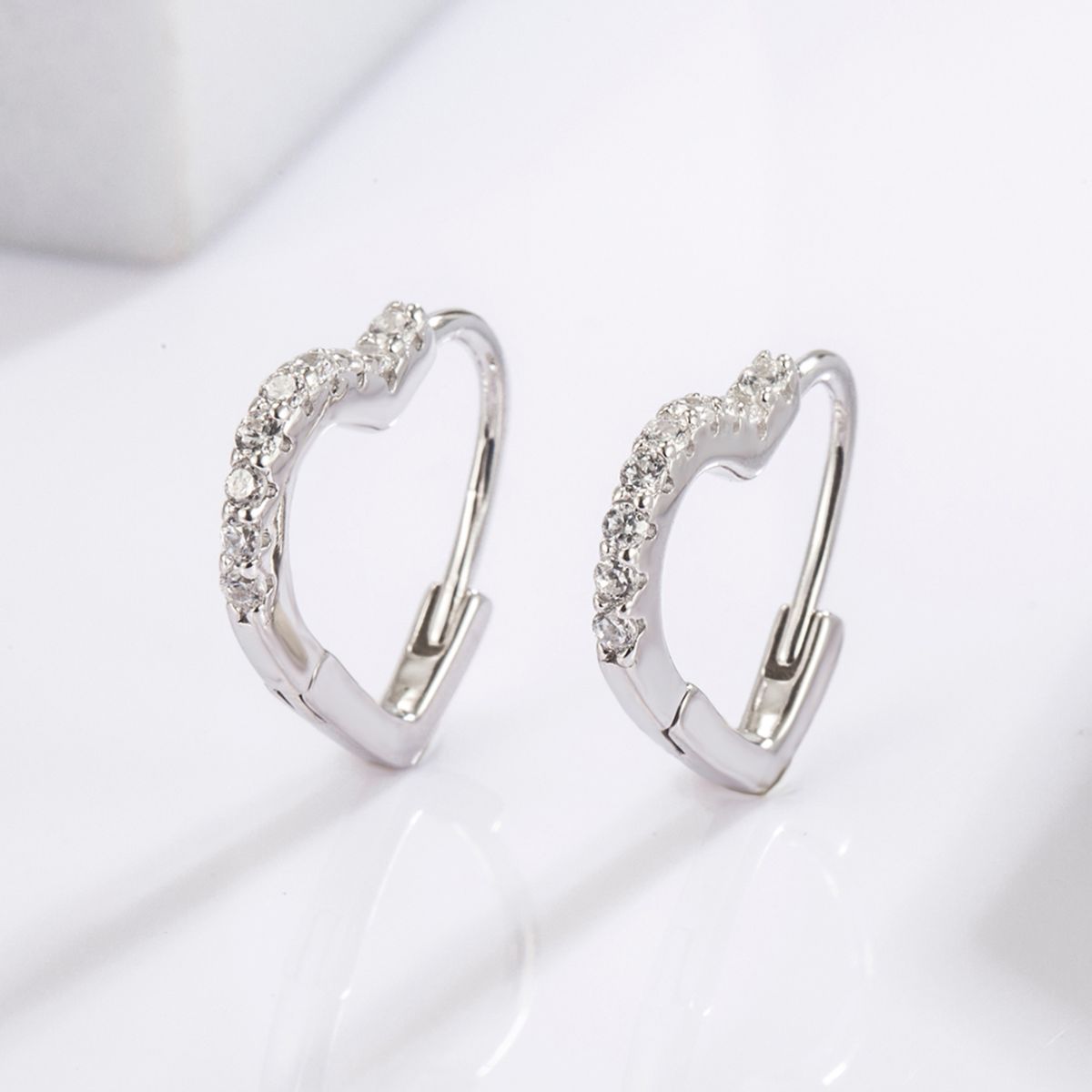 925 Serling Silver Zircon Heart Shape Earrings