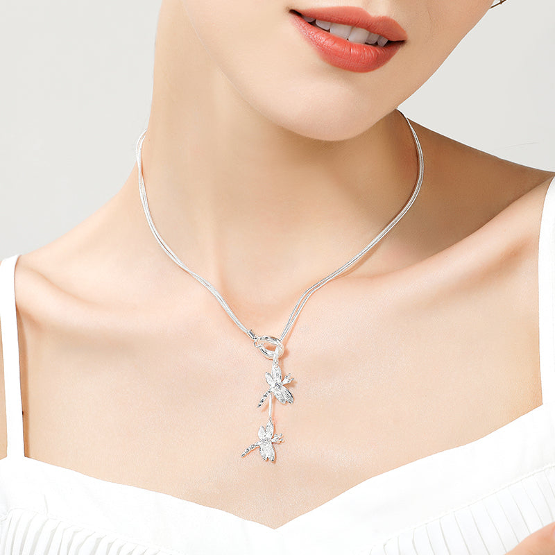 Silver-Plated Dragonfly Lariat Necklace with Crystal Accents – Elegant Nature-Inspired Design