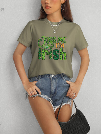 KISS ME I'M IRISH Round Neck T-Shirt