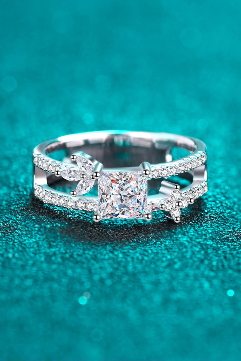 1 Carat Moissanite Double Layered Ring